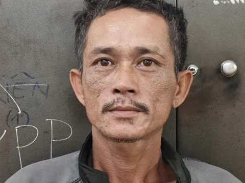 Bắt gã trai đột nhập phòng ngủ cụ bà lúc nửa đêm để gây án