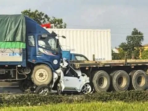 Loạt ô tô va chạm liên hoàn trên Quốc lộ 5, hai người tử vong tại chỗ