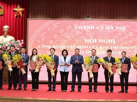 Hà Nội công bố các quyết định về công tác cán bộ