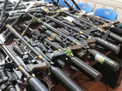 Thủ đoạn của cặp đôi cầm đầu đường dây mua bán vũ khí quân dụng lớn trên mạng