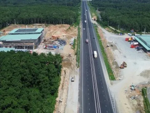 Trạm dừng nghỉ cao tốc: Nhiều ưu đãi, chất lượng phục vụ chưa tương xứng