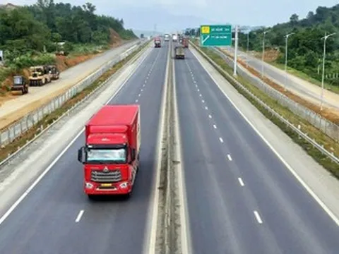 Hình ảnh cao tốc hơn 2.100 tỷ đồng, 'mảnh ghép' cuối nối hai trục qua Đà Nẵng