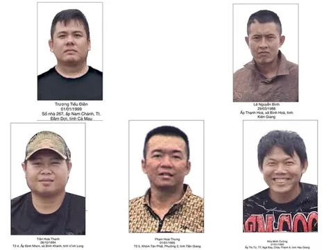 Khởi tố nhóm đối tượng dàn cảnh bán thiên thạch rồi cướp 1,5 tỷ đồng