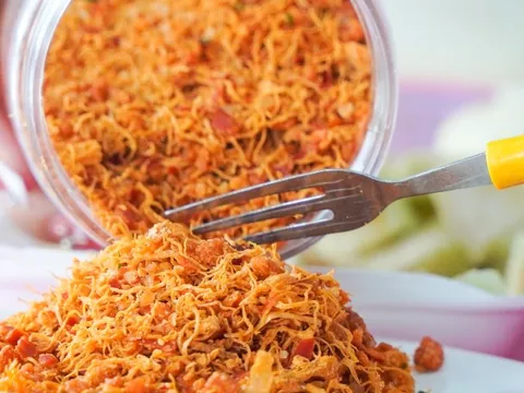 Độc đáo muối cua Cà Mau