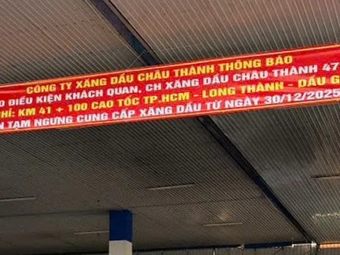 Tài xế lo lắng trước thông báo ngưng bán xăng dầu trên tuyến cao tốc TP.HCM - Long Thành - Dầu Giây