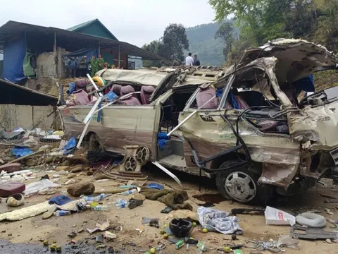 9 người bị thương trong vụ lật xe chở đoàn thiện nguyện đang điều trị tại Lào Cai