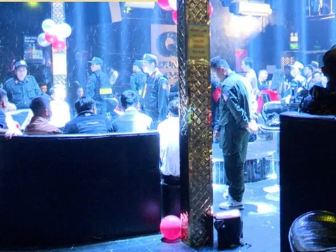 Phát hiện nhiều nam nữ dương tính ma tuý trong 2 quán bar