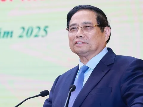 Thủ tướng: 'Xây dựng đội ngũ cán bộ đắm đuối với ngành nông nghiệp, chia sẻ với nông dân'