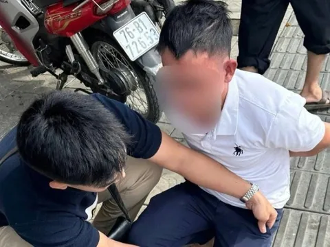 Nữ sinh viên "sập bẫy" kẻ lừa đảo giả danh cán bộ trường đại học