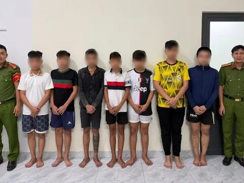 Bị công an mời làm việc vì “quậy” đường phố lúc nửa đêm