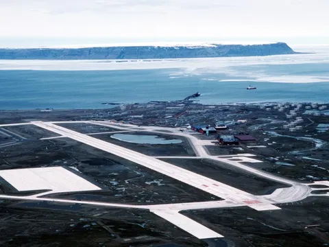 Greenland - đảo quốc băng giá khổng lổ - Kỳ 3: Căn cứ phòng thủ tên lửa hạt nhân