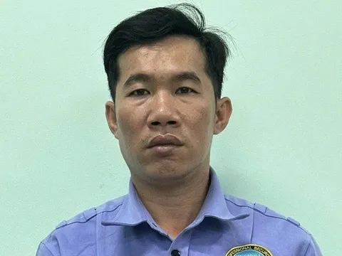 Bắt khẩn cấp đối tượng tấn công cô gái 16 tuổi bằng ly thủy tinh