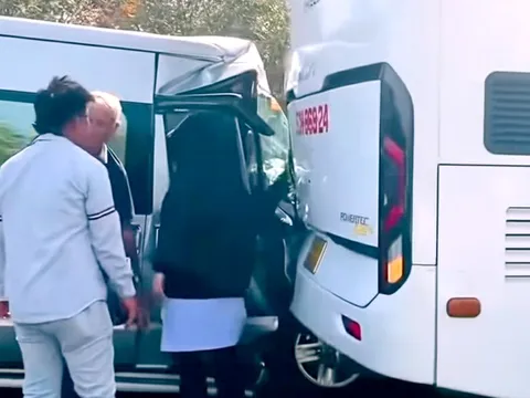 Tai nạn liên hoàn 7 xe trên cao tốc Phan Thiết - Dầu Giây, ùn ứ nghiêm trọng