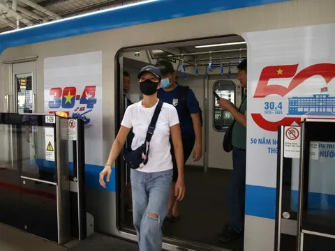 Biểu đồ tàu metro số 1 mới: Giãn cách và giờ vận hành cập nhật