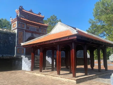 Sở VH-TT TP Huế kiến nghị tháo dỡ các công trình "lạ" tại lăng vua Thiệu Trị