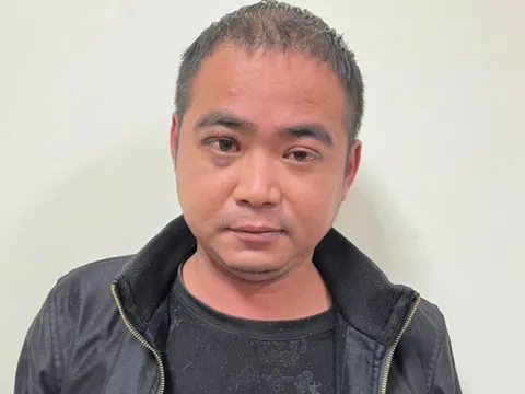 Vụ đối tượng cầm dao lao vào quán cắt tóc tấn công 2 mẹ con: Tạm giữ hình sự người chồng