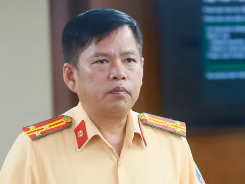 Chạy vào làn đường riêng cho xe đạp đường Mai Chí Thọ, hơn 100 xe máy bị phạt