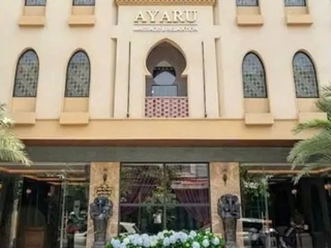 Khởi tố quản lý massage AYARU, lộ giá bán dâm của 7 nhân viên nữ