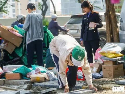 Hà Nội tạm dừng đào đường, vỉa hè để phục vụ Đại hội Đảng XIV