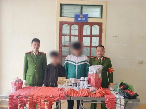 Bí mật phi pháp giấu kín trong phòng ngủ nam sinh 14 tuổi