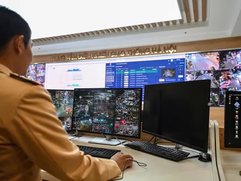 Qua camera AI, Hà Nội sẽ 'phạt nguội' cả hành vi xả rác bừa bãi, lấn chiếm vỉa hè