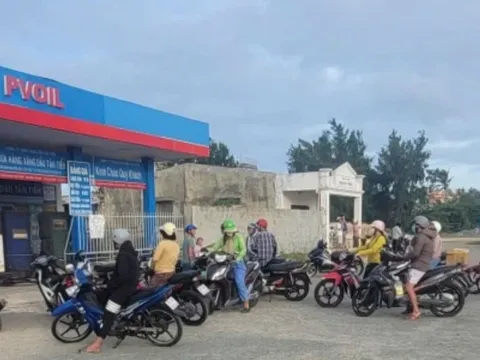 Tàu từ cảng Vũng Tàu tiếp ứng, Phú Quý có xăng trở lại trong đêm nay