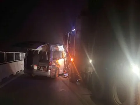 Xe khách chở 11 người gặp nạn trên cao tốc Pháp Vân - Nghi Sơn, 4 người tử vong