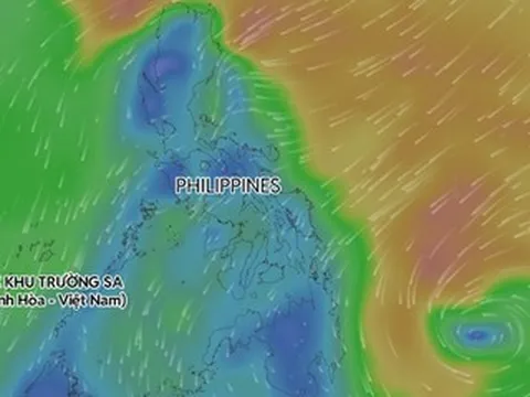 Tin về áp thấp nhiệt đới khả năng mạnh lên thành bão ở gần Biển Đông