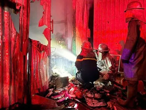 Cháy trong đêm ở Hà Nội, cảnh sát nhận cảnh báo qua hệ thống truyền tin tự động