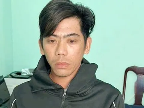 Khởi tố 2 đối tượng chém nhầm người đi đường