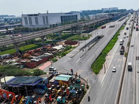 Vì sao dự án mở rộng xa lộ Hà Nội làm 15 năm chưa xong?