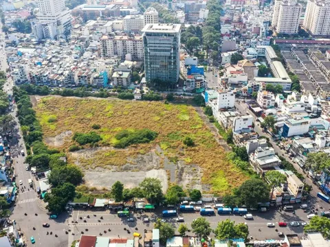 Sở Xây dựng TP.HCM đề nghị chỉnh trang, làm công viên, vườn hoa Tết tại 9 khu đất trước 30-1