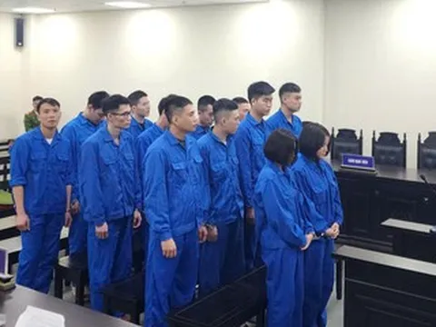 Xét xử vụ mở 2 quán karaoke phục vụ khách ‘bay lắc’ ở Hà Nội