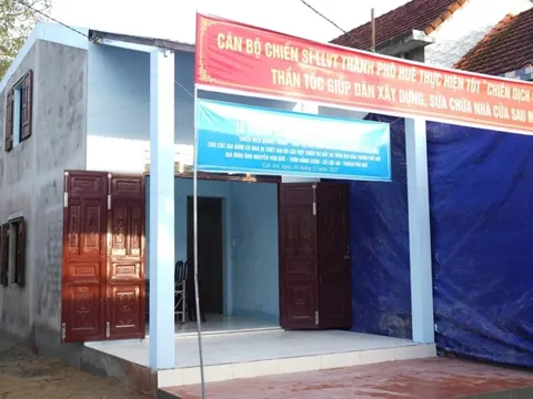 Hỗ trợ thiết bị, đồ dùng thiết yếu (tivi, tủ lạnh…) cho hộ gia đình khó khăn có nhà bị sập, đổ, lũ cuốn