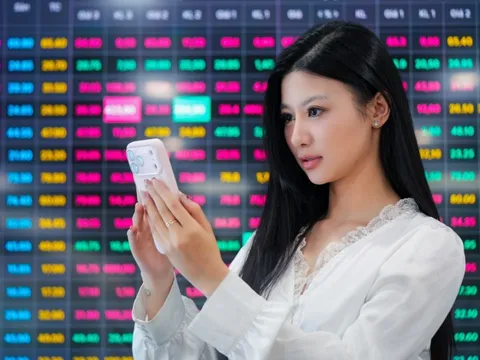 Chứng khoán 20-1: Vì sao dòng tiền đổ vào cổ phiếu công nghệ và bất động sản khu công nghiệp?