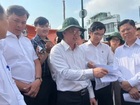 Sự cố sụp mặt đường Ba Đình: Lãnh đạo TPHCM yêu cầu xử lý trước Tết