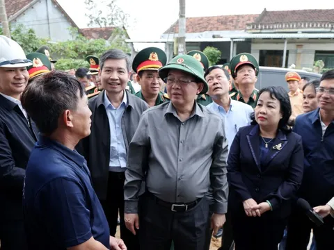Hoàn thành dứt điểm "Chiến dịch Quang Trung", ổn định đời sống người dân vùng mưa lũ