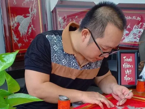 Tùng tranh nhôm và "hành trình khởi nghiệp" không giống ai