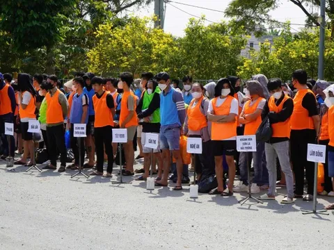 Cửa khẩu ở Đồng Tháp tiếp nhận nhiều “shipper” trở về từ Campuchia