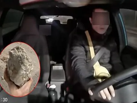 Clip 1,3 triệu lượt xem ghi cảnh gạch đá rơi trên đường Hà Nội, công an vào cuộc