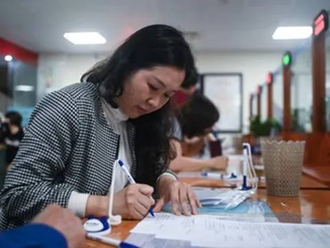 Cách tính lương hưu đối với người nghỉ trước tuổi