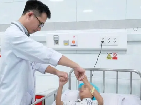 Bé trai 7 tuổi đau đầu dữ dội, bác sĩ phát hiện căn bệnh đáng sợ, nguy cơ tử vong cao