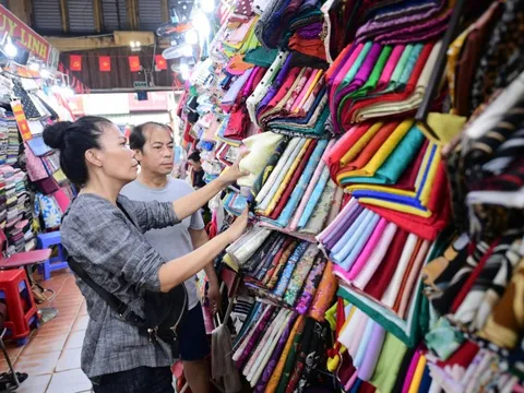 Doanh nghiệp, hộ kinh doanh không phải khai, nộp phí môn bài từ 2026