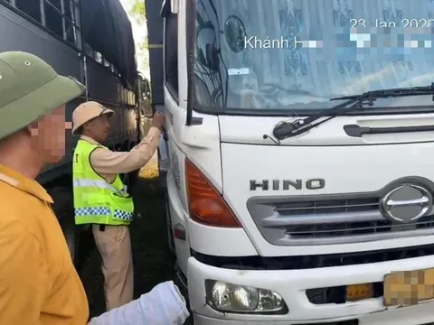 Tài xế và chủ xe tải bị phạt tới 103 triệu đồng vì vi phạm khi chạy trên cao tốc Nha Trang - Cam Lâm