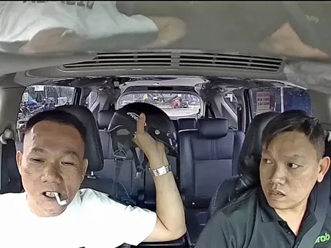 Hút thuốc trên xe bị nhắc còn giở thói côn đồ, không sợ vướng vòng lao lý?