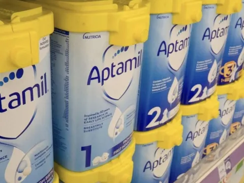 Bộ Y tế cảnh báo, yêu cầu rà soát sữa Aptamil đang bị thu hồi vì nhiễm độc tố