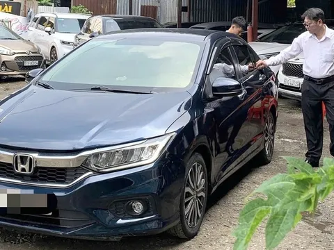 Thuê xe tự lái dịp Tết không còn 'sốt': Giá cao, khách chần chừ