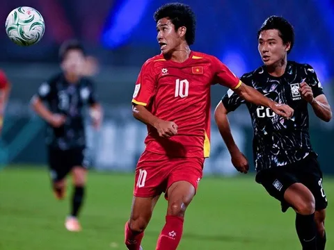 Bóng đá Việt vươn mình