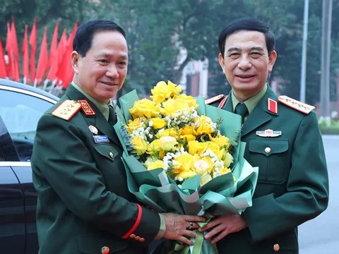 Đại tướng Phan Văn Giang tiếp Bộ trưởng Bộ Quốc phòng Lào