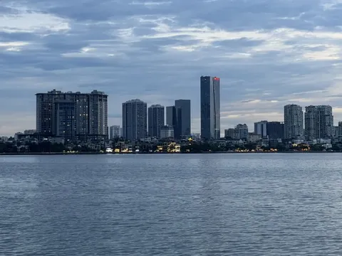 Hà Nội thống nhất chi 30.000 tỉ mở rộng đường ven hồ Tây, xây sàn ngắm cảnh hồ